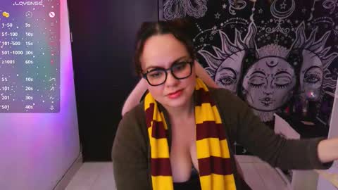 Snapshot of magic_clairewitch chatting on 16, 11, 2025 Claire online show from 16, 11, 2025