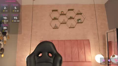 Fer online show from 8, 9, 2025