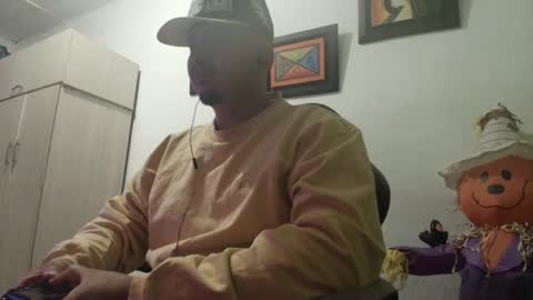 Snapshot of magic_milk23 chatting on 12, 10, 2025 magic_milk23 online show from 12, 10, 2025