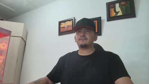 Snapshot of magic_milk23 chatting on 24, 10, 2025 magic_milk23 online show from 24, 10, 2025