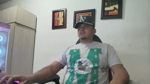 magic_milk23 online show from 14, 12, 2025