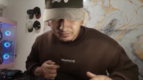 magic_milk23 online show from 14, 2, 2026