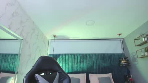 S  online show from 14, 10, 2025