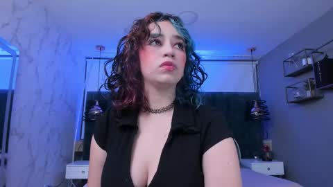 S  online show from 22, 10, 2025