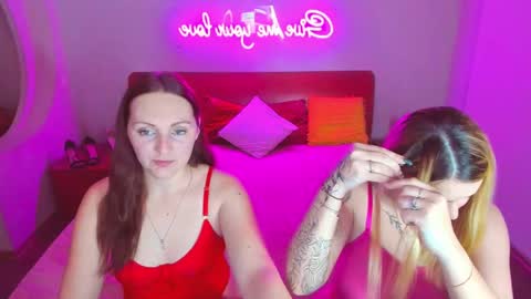 Lili and Bella online show from 14, 2, 2025