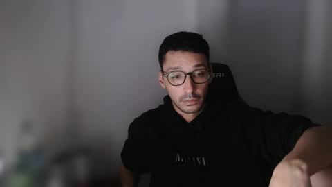 Snapshot of magicjawn chatting on 4, 11, 2025 magicjawn online show from 4, 11, 2025