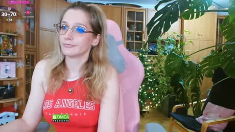 Nicole online show from 17, 12, 2024