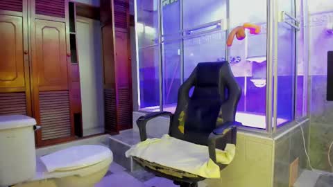 Snapshot of magnus_alejo chatting on 6, 11, 2025 Magnus Alejo online show from 6, 11, 2025