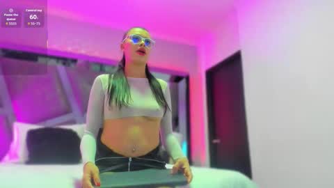 mahiarose_ online show from 26, 9, 2025