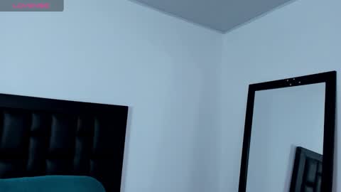 Snapshot of maia_davies chatting on 4, 12, 2024 Maia online show from 4, 12, 2024