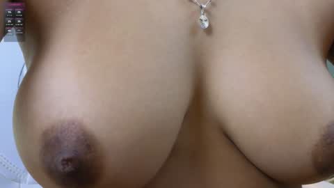 Snapshot of maiaa_ruiz chatting on 6, 12, 2024 Maiaa Ruiz online show from 6, 12, 2024