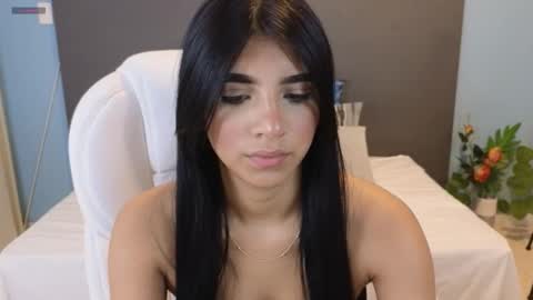 Snapshot of maiaa_ruiz chatting on 12, 12, 2024 Maiaa Ruiz online show from 12, 12, 2024