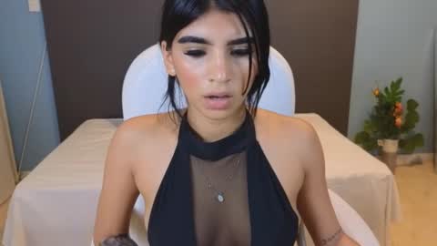 Snapshot of maiaa_ruiz chatting on 4, 1, 2025 Maiaa Ruiz online show from 4, 1, 2025