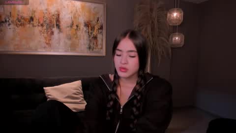  Maia  online show from 5, 3, 2026