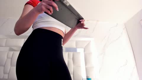 Maia  online show from 2, 2, 2026