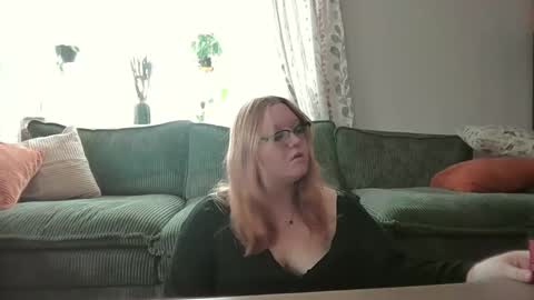 maicii006 online show from 3, 12, 2025