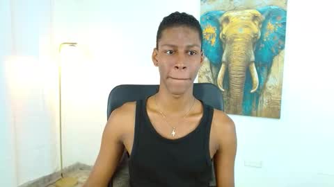 Snapshot of maiki18 chatting on 17, 10, 2025 I am Maik online show from 17, 10, 2025