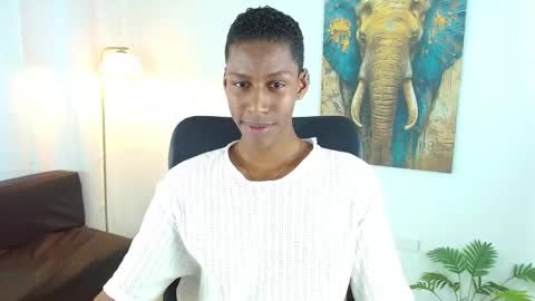 Snapshot of maiki18 chatting on 21, 10, 2025 I am Maik online show from 21, 10, 2025