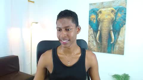 Snapshot of maiki18 chatting on 24, 10, 2025 I am Maik online show from 24, 10, 2025