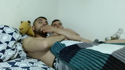 Snapshot of maiki_foxx chatting on 12, 11, 2025 Maiki online show from 12, 11, 2025