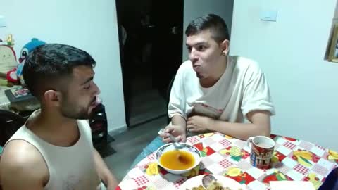 Snapshot of maiki_foxx chatting on 14, 11, 2025 Maiki online show from 14, 11, 2025