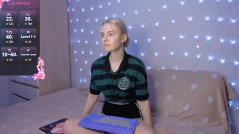 Your kitty online show from 6, 11, 2025