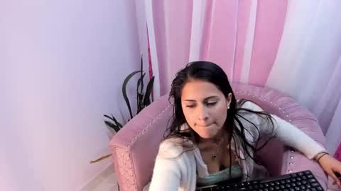 Maily Owens online show from 13, 11, 2025