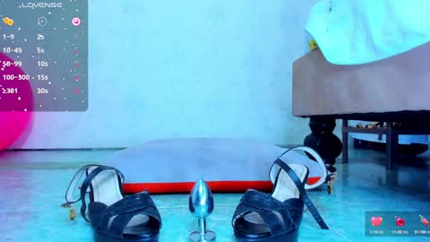 Mailyn online show from 10, 1, 2025