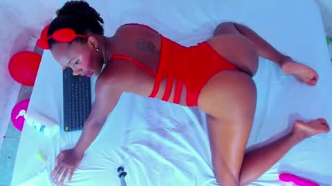 Mailyn online show from 14, 2, 2025