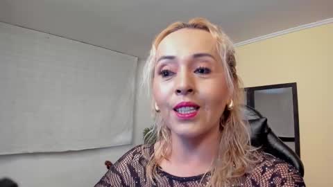 Carolina Barrantes Munera online show from 12, 9, 2025
