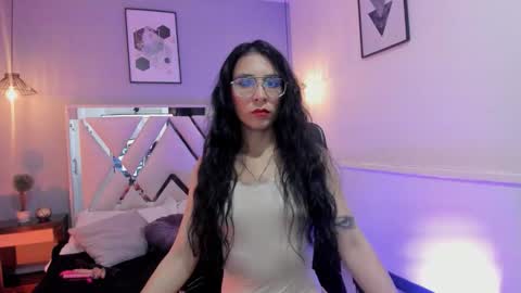 Snapshot of maite_black chatting on 16, 11, 2025 Camila online show from 16, 11, 2025