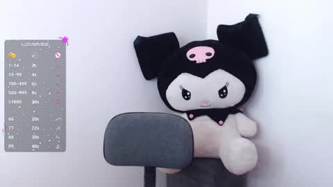 Snapshot of maja_bloom chatting on 7, 11, 2025 Maja online show from 7, 11, 2025