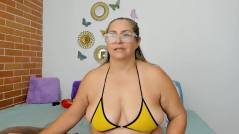 maja_hills online show from 3, 1, 2025