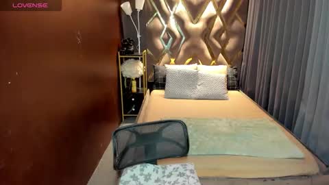 Snapshot of majestictspatty chatting on 4, 11, 2025 Patty Grey online show from 4, 11, 2025