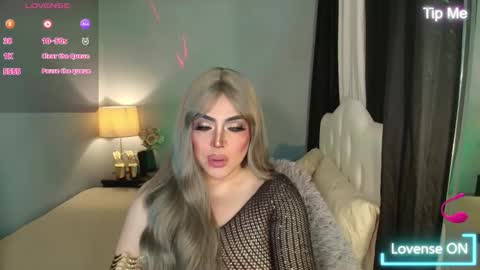 Snapshot of majestydannaxx chatting on 11, 11, 2025 majestydannaxx online show from 11, 11, 2025