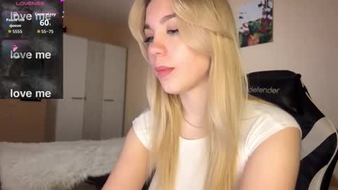 Snapshot of maksisisia chatting on 24, 10, 2025 maksisisia online show from 24, 10, 2025