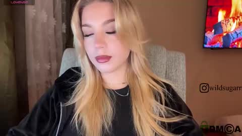 Snapshot of maksisisia chatting on 14, 12, 2025 maksisisia online show from 14, 12, 2025