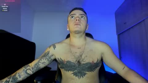 Snapshot of male_pussy chatting on 15, 10, 2025 ADAM online show from 15, 10, 2025