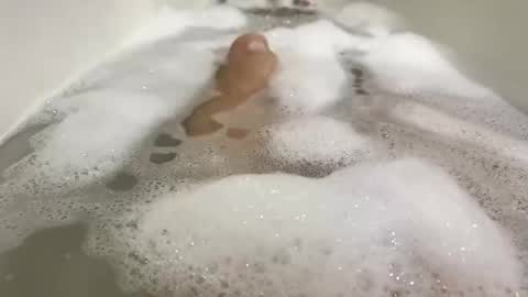 Snapshot of malekula1 chatting on 13, 11, 2025 Monad online show from 13, 11, 2025