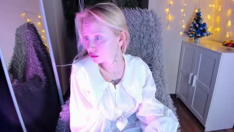 Malena online show from 27, 12, 2024