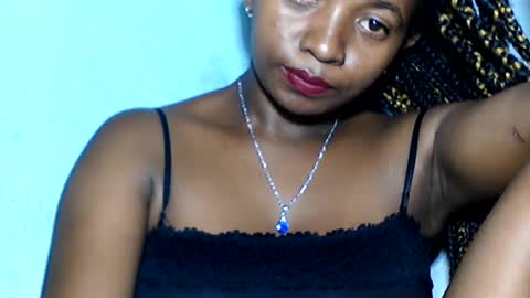 malinah01 online show from 21, 1, 2025