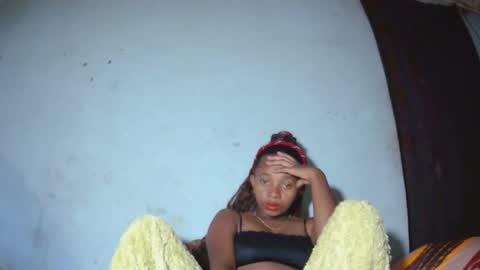 malinah01 online show from 16, 9, 2025