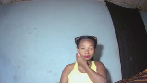 malinah01 online show from 19, 9, 2025