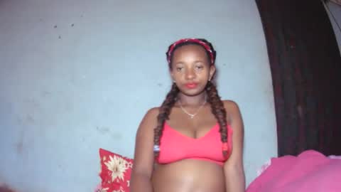 malinah01 online show from 28, 9, 2025