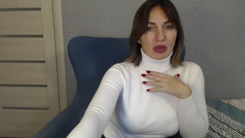 Snapshot of mallinia chatting on 2, 12, 2024 mallinia online show from 2, 12, 2024