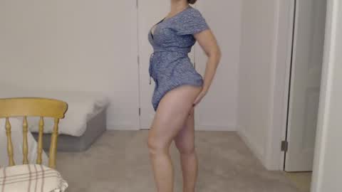 Snapshot of mallinia chatting on 12, 2, 2025 mallinia online show from 12, 2, 2025