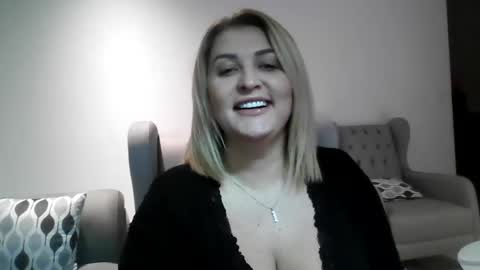 malorine online show from 2, 12, 2025