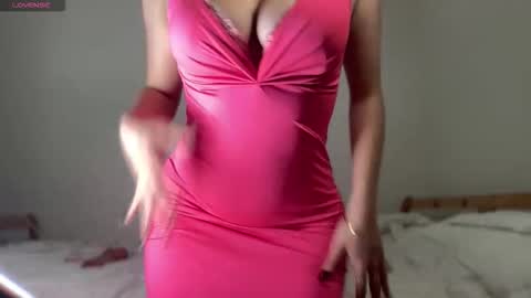 Snapshot of mamilovesmoney chatting on 10, 11, 2025 mamilovesmoney online show from 10, 11, 2025