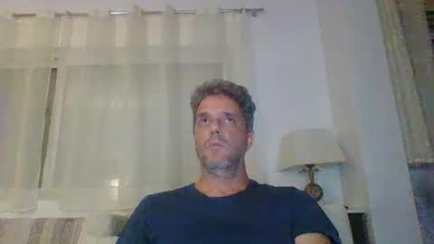 Snapshot of man211172 chatting on 16, 10, 2025 man211172 online show from 16, 10, 2025