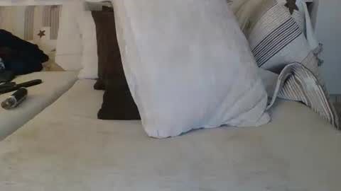 Snapshot of man211172 chatting on 4, 12, 2025 man211172 online show from 4, 12, 2025